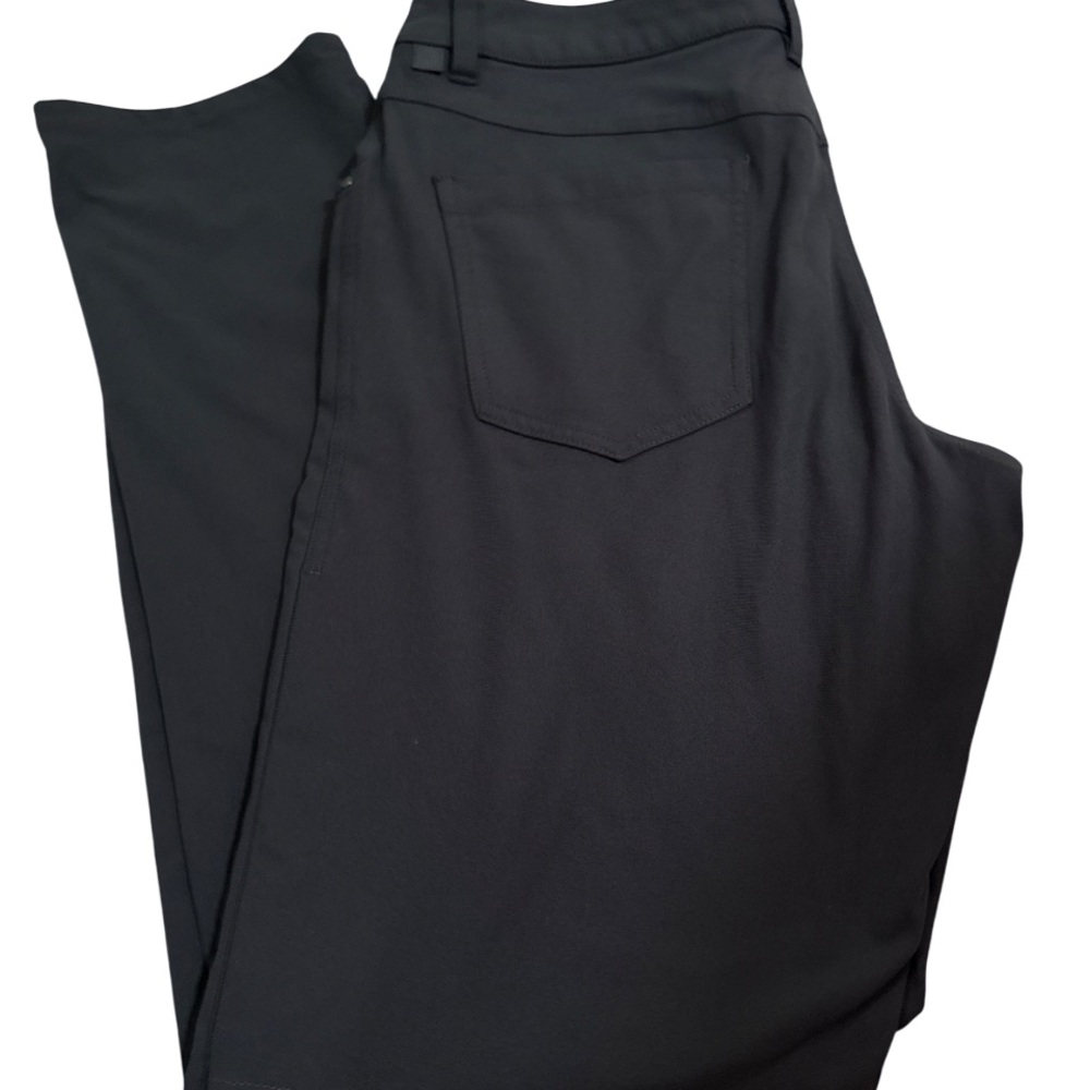 Lululemon ABC Classic-Fit Trouser
37L Warpstreme